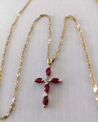 Vtg.  Solid 10k Yellow Gold W Diamond & Spinel Cross Chain Necklace 3.  3 G