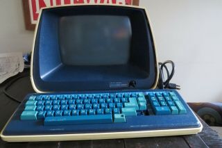 Data General Dasher D200 Monitor & Keyboard Vintage 70s Computer