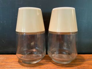 Vintage Gemco Salt & Pepper Shakers Clear Glass Off White Tan Plastic Lids