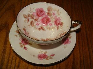 Fine Bone China Royal Sutherland Made In Staffordshire England Gold Trimmed
