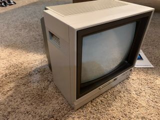 1983 Vintage Commodore Model 1702 Video Monitor 2