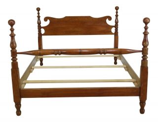 50927ec: Stickley Queen Size Cherry Cannonball Bed