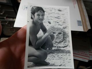 Vint Snapshot Photo,  Teenage Boy W Lollipop Poses W His Face Drawing In The Sand