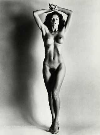 1980s Vintage Helmut Newton Paris Female Nude Woman Shoe Fashion Photo Art 16x20