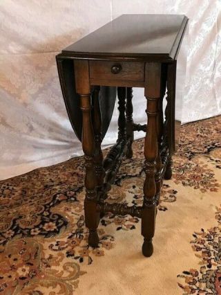 Antique William And Mary Style Oval Drop Leaf Gateleg Table W Drawer