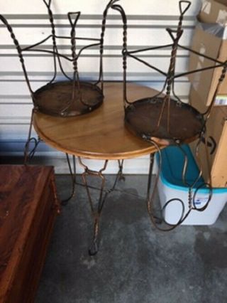 Vintage Twisted Leg Ice Cream Parlor Table And (4) Chairs - Local Pickup