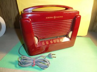 " Rare " Vintage General Electric " Red Bakelite " Am Radion Loud & Clear