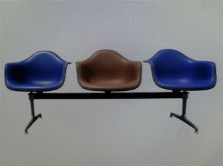 Herman Miller Eames Padded Fiberglass Chair Tandem Base 4