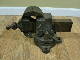 Vintage Athol M & F Co.  Swivel Machinist Vise No.  623 Collectible 3  Jaw