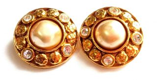 Chanel - Vtg Faux Pearl Rhinestone Gold Plated Clip On Earrings