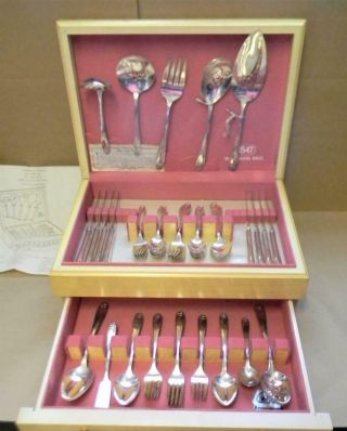 Vintage 1847 Rogers Bros Is Daffodil 54 Piece Silverware Set In Chest Complete