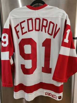 Authentic Vintage Detroit Red Wings Sergei Fedorov Ccm Nhl Hockey Jersey Size 44
