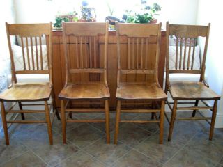 Antique American Country Farmhouse Wood Spindle Back Dining Table Chairs