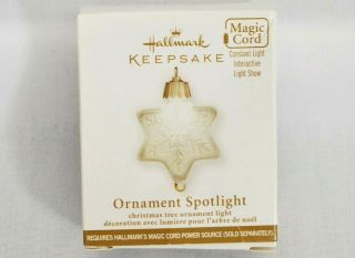2011 Mib Hallmark Ornament Spotlight - Connects To Magic Cord - Not