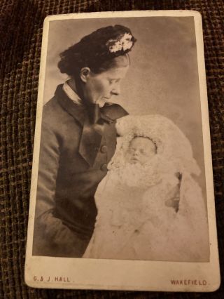 Victorian Cdv Photo Woman With Sleeping ? Baby - Wakefield