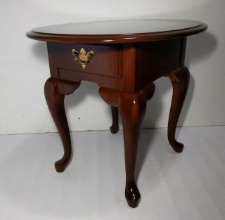 Vintage Broyhill Round Queen Anne End Table Solid Cherry Wood Chippendale