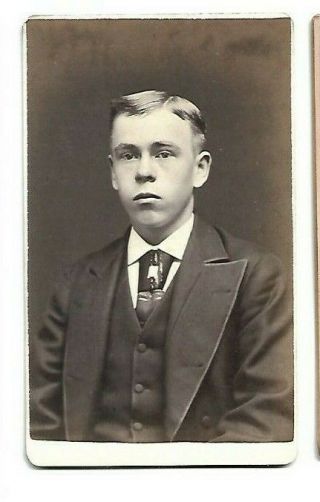 Vintage Cdv Unknown Man - A.  F.  Daniels Photographer Worcester,  Mass (1.  66)
