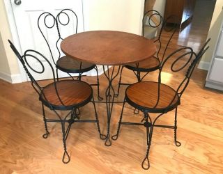 Vintage/antique Ice Cream Parlor Table And Chair Set.