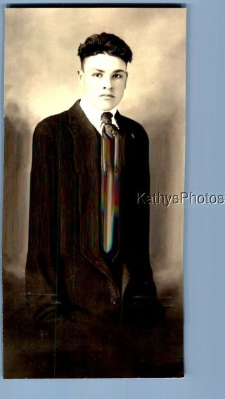 Found Vintage Photo D_5849 Portrait Of Man In Suit Posed