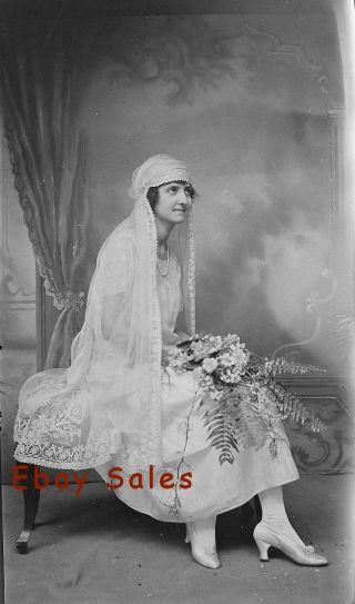 Ab D Vintage Amateur Photo Negative - Young Woman - Bride - Pic