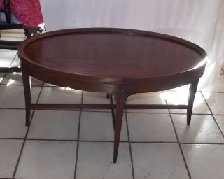 Mid Century Hepplewhite Oval Mahogany Coffee Table By Carolina (ct131)