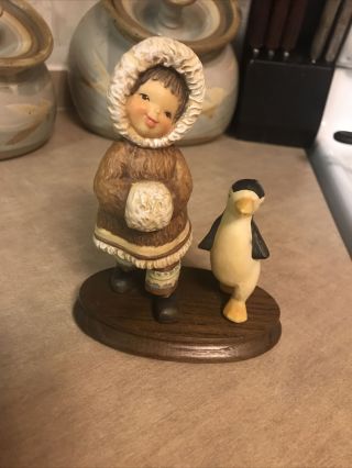 Vtg Anri Italian Hand Carved Wood Eskimo And Penguin Figurine L.  S.  Ayers