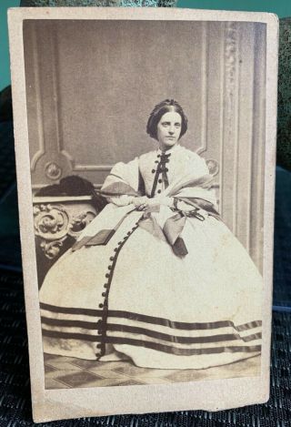 Antique Cdv Photo Civil War Era Woman In Lovely Dress