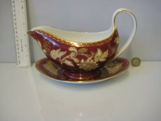 Rare Vintage Wedgwood Ruby Tonquin Gravy Boat And Base