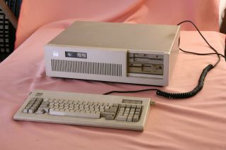 Vintage Ibm Pc Personal Computer At 5170 Desktop System