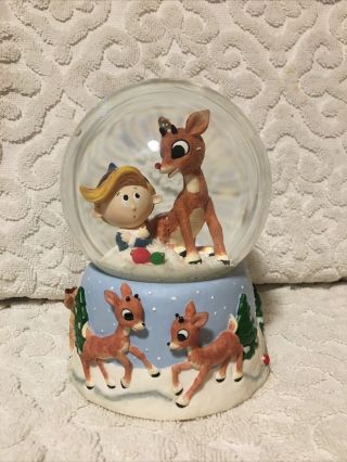 Enesco Musical Snow Globe Rudolph The Red Nosed Reindeer Music Box Hermey Elf