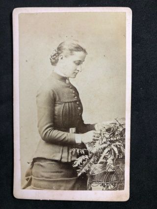 Victorian Carte De Visite Cdv: Lady Named Mrs Townsend : Pimlico: London
