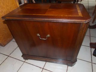 Mid Century Mahogany Inlaid Top End Table / Side Table by Lane (T775) 4