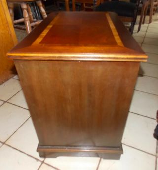 Mid Century Mahogany Inlaid Top End Table / Side Table by Lane (T775) 5