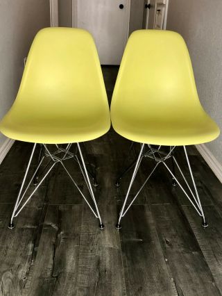 Vintage Eames Plastic Side Chair Dsr Vitra Herman Miller Office Pair Eiffel