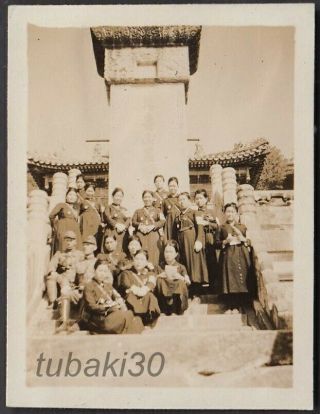 Ka14 China 1930s Photo Japanese Red Cross Nurses At Kunming Tower Peking