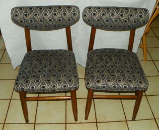 Pair Mid Century Walnut Sidechairs / Chairs (sc192)