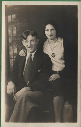 Vintage Real Photo Rppc Postcard Young Couple Posed Picture 1920 