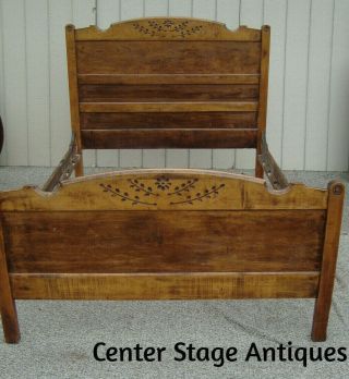 00001 Antique Victorian Maple Full Size Bed With Side Rails