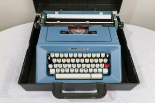 Vintage Blue Olivetti Underwood Studio 46 Typewriter & Case Jp