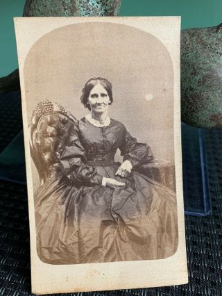 Antique Cdv Photo Civil War Era Woman Chicago Illinois