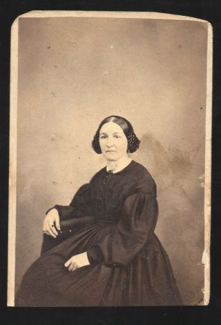 Civil War Era Cdv Photo Of Lady In Mourning Dress By S B Hoffmeier Of Easton Pa