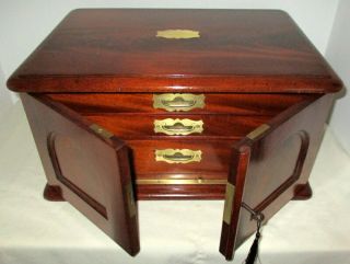 Stunning Victorian Mahogany & Brass Table Top Collectors Cabinet With Key