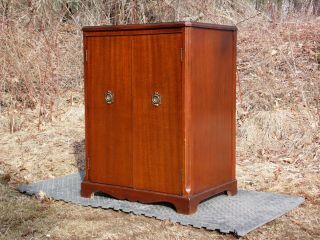 Vintage Mahogany Federal Style Media Unit Storage Cabinet Petite Server Chest