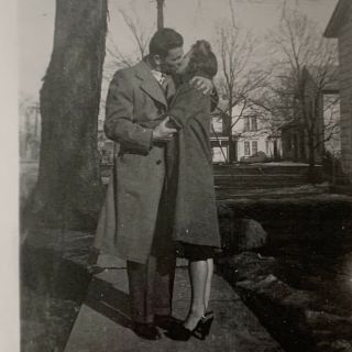 Vintage 1950s B&w Photograph Snapshot Romantic Love Man And Woman Kissing
