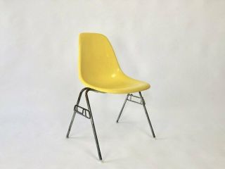 Vintage Herman Miller Eames Dss Fiberglass Shell Side Chairs