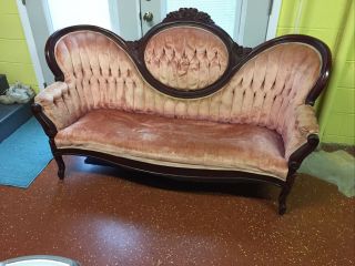 Vintage Victorian Sofa Carlton Mc Lendon Furniture Co,  Ala,  0riginal Tag Attache