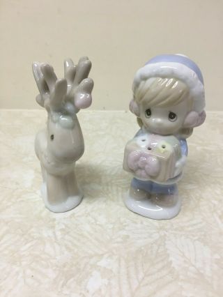 Girl With Ornaments And Reindeer (salt & Pepper Shaker) 340758l