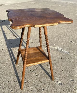 Vtg Antique Oak Wood Plant Stand Side Table Display Stand Turned Spindle Legs