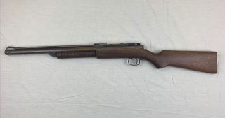 Vintage Benjamin Franklin Model 342.  22 Cal Pellet Rifle