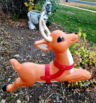 Reindeer Blow Mold Christmas Grand Venture Lighted w/Stand Outdoor Decor Vintage 2
